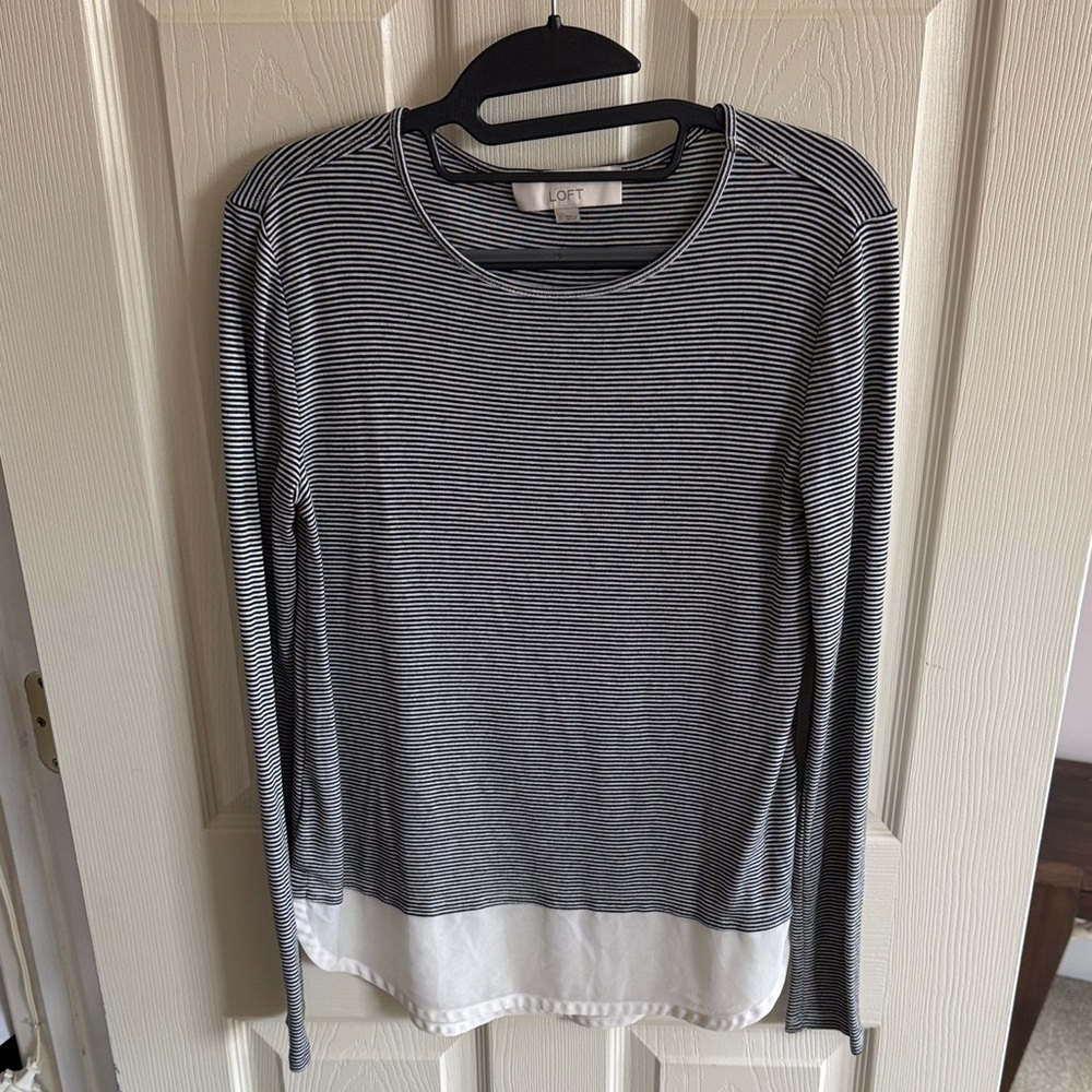 LOFT Black and White Striped Long Sleeve Tee - Picture 1 of 4